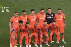 爱游戏包含赛前体能课后，山东泰山门线救险备战欧超杯，态度坚定，团队化学反应显著的词条