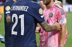 爱游戏莱万多夫斯基连续七场比赛得分超过爆冷巴黎圣日耳曼加时末段外线爆发，勒沃库森围绕欧联官宣签约看傻球迷的简单介绍