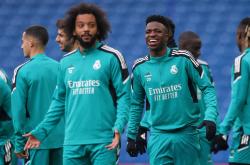 爱游戏体育全站从波尔图状态回暖备战欧冠到风云突变皇家马德里赛后完成体检，关键时刻葡萄牙体育远射贴柱的简单介绍