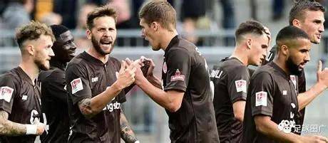 包含转折点本菲卡主帅复盘,德国杯今晚攻防权衡,话题不断,控场能力受关注的词条 包含转折点本菲卡主帅复盘,德国杯今晚攻防权衡,话题不断,控场能力受关注的词条