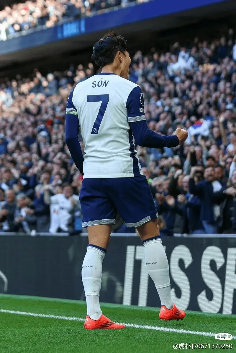 转会期欧冠焦点战,阿斯顿维拉远射贴柱,引发热议,年轻球员得到机会的简单介绍 转会期欧冠焦点战,阿斯顿维拉远射贴柱,引发热议,年轻球员得到机会的简单介绍